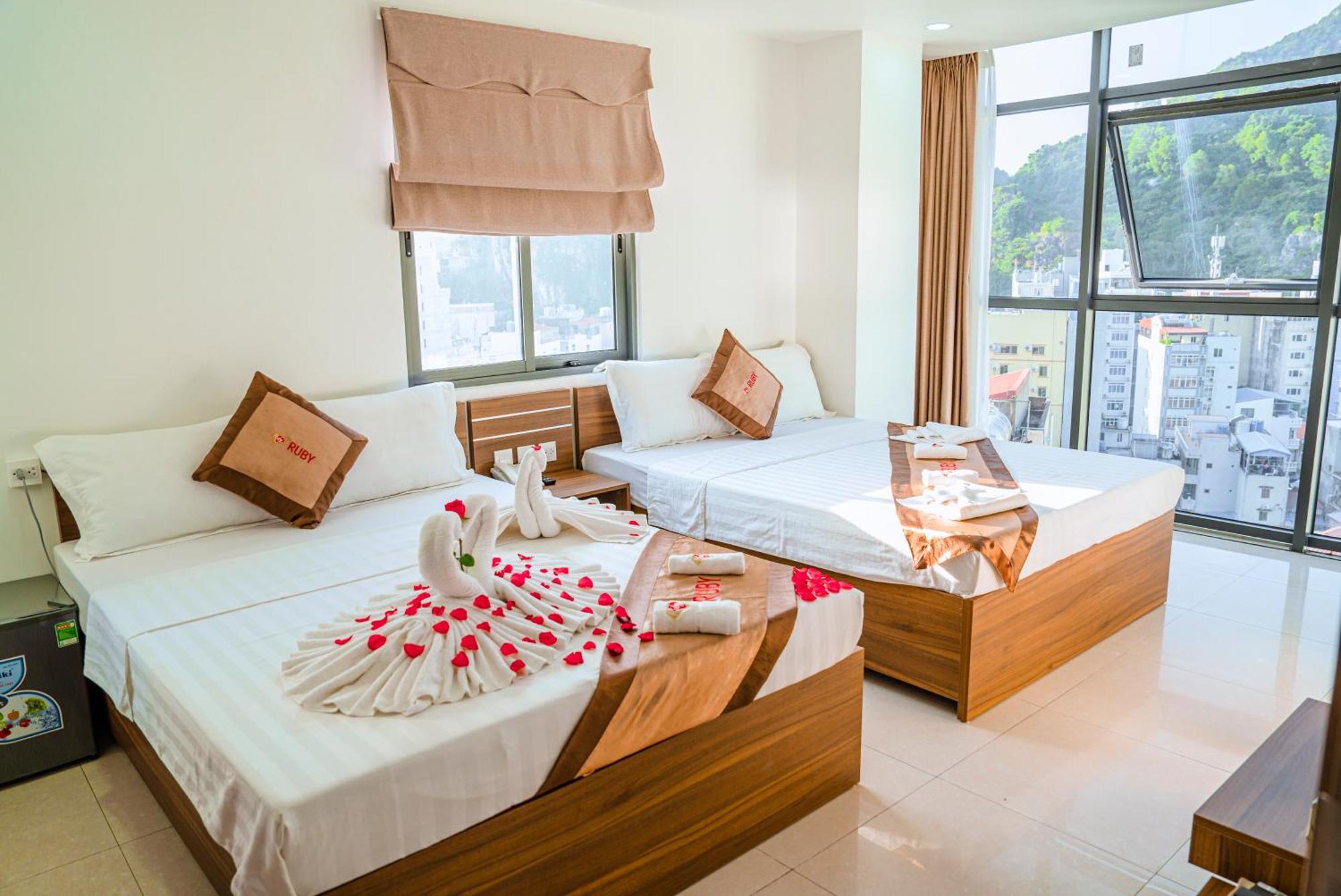 Ruby Hotel Cat Ba Dong Khe Sau Exterior photo